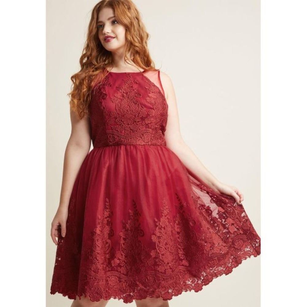 Chi Chi London Radiant Reunion Lace Dress